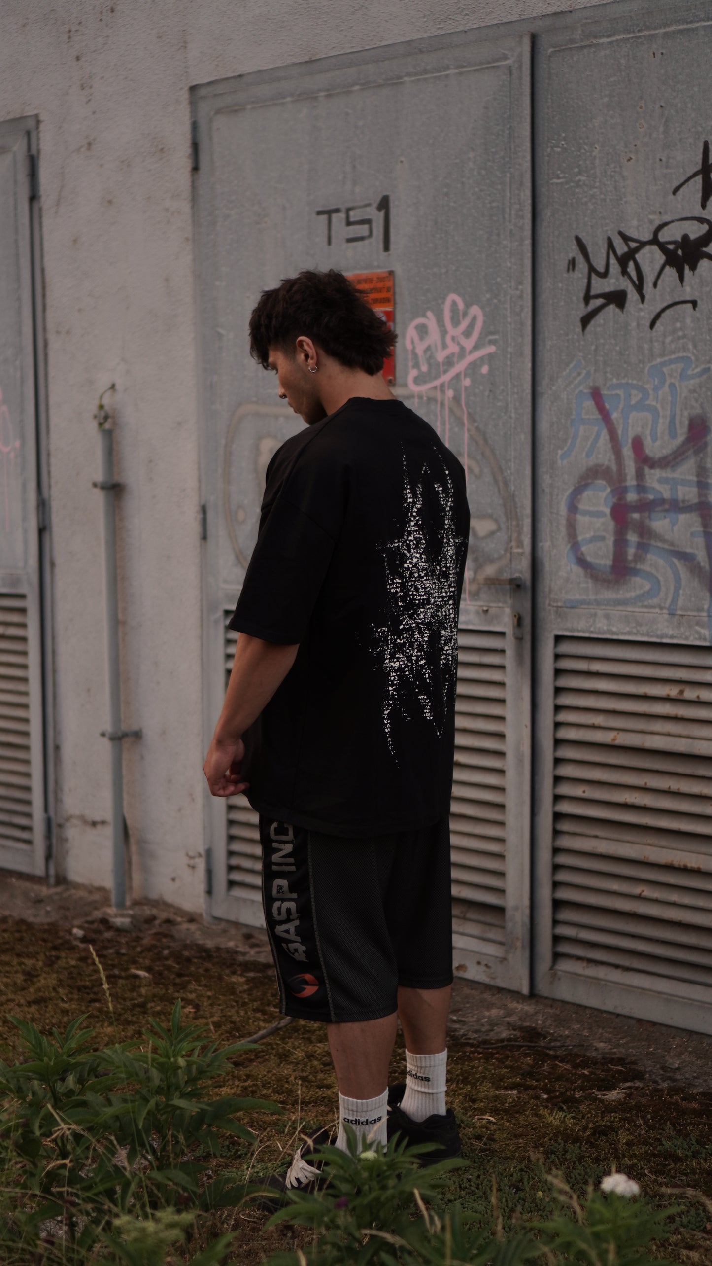 REQUIEM T-SHIRT